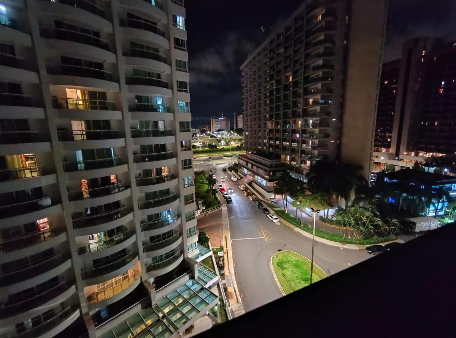 Hotel Grand Mercure Flat Particular Com Varanda, Garagem E Wi-Fi Μπραζίλια Εξωτερικό φωτογραφία