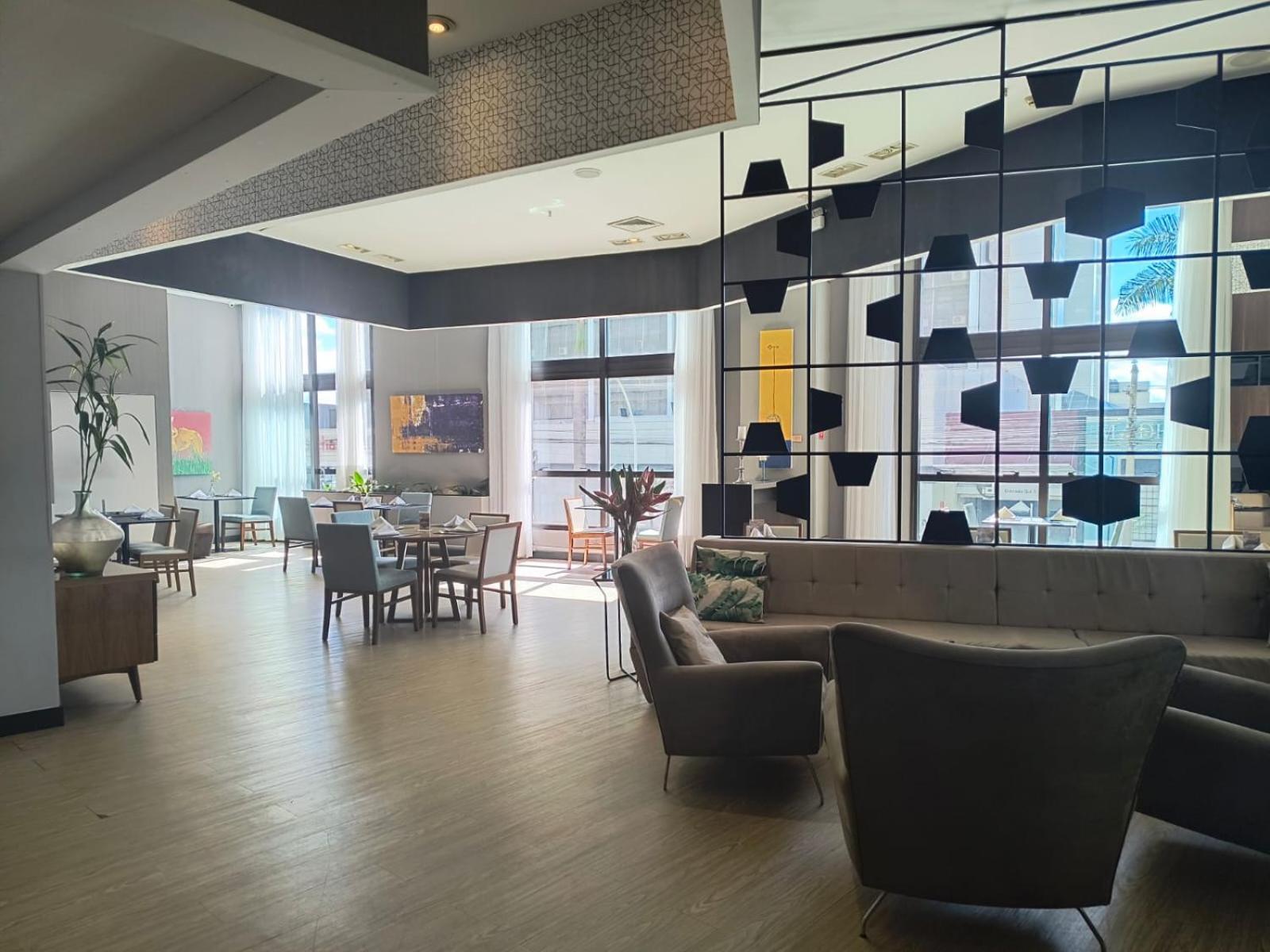 Hotel Grand Mercure Flat Particular Com Varanda, Garagem E Wi-Fi Μπραζίλια Εξωτερικό φωτογραφία